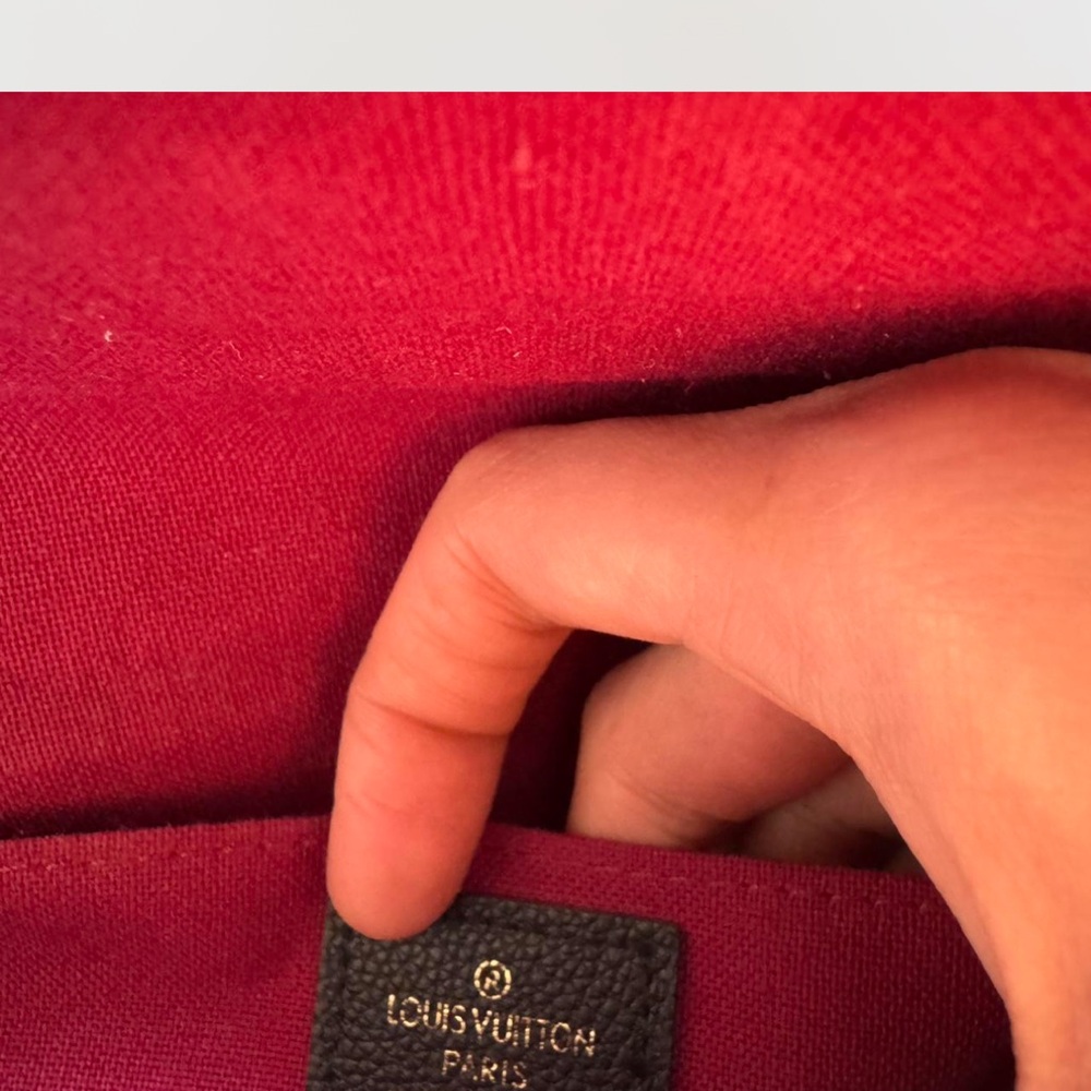 Louis Vuitton Black & Cream Monogram Chain Crossbody Wallet - Picture 6 of 7